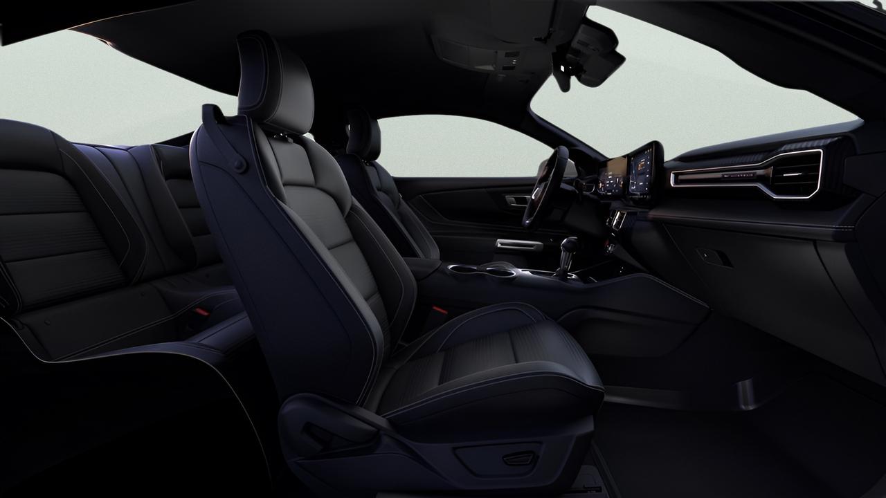 2026 Ford Mustang EcoBoost Premium Fastback Photo4