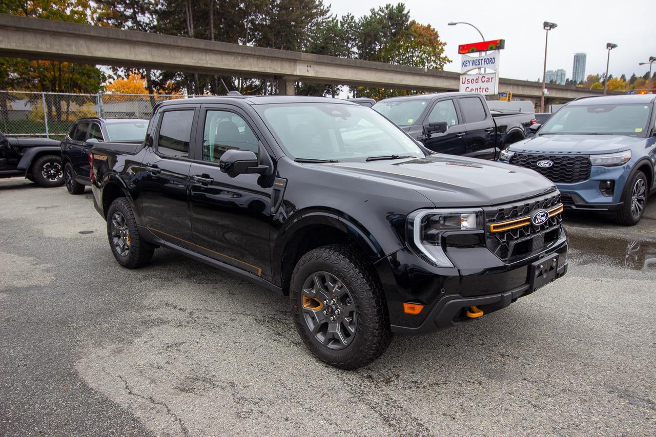 2026 Ford Maverick TREMOR AWD SuperCrew Photo3
