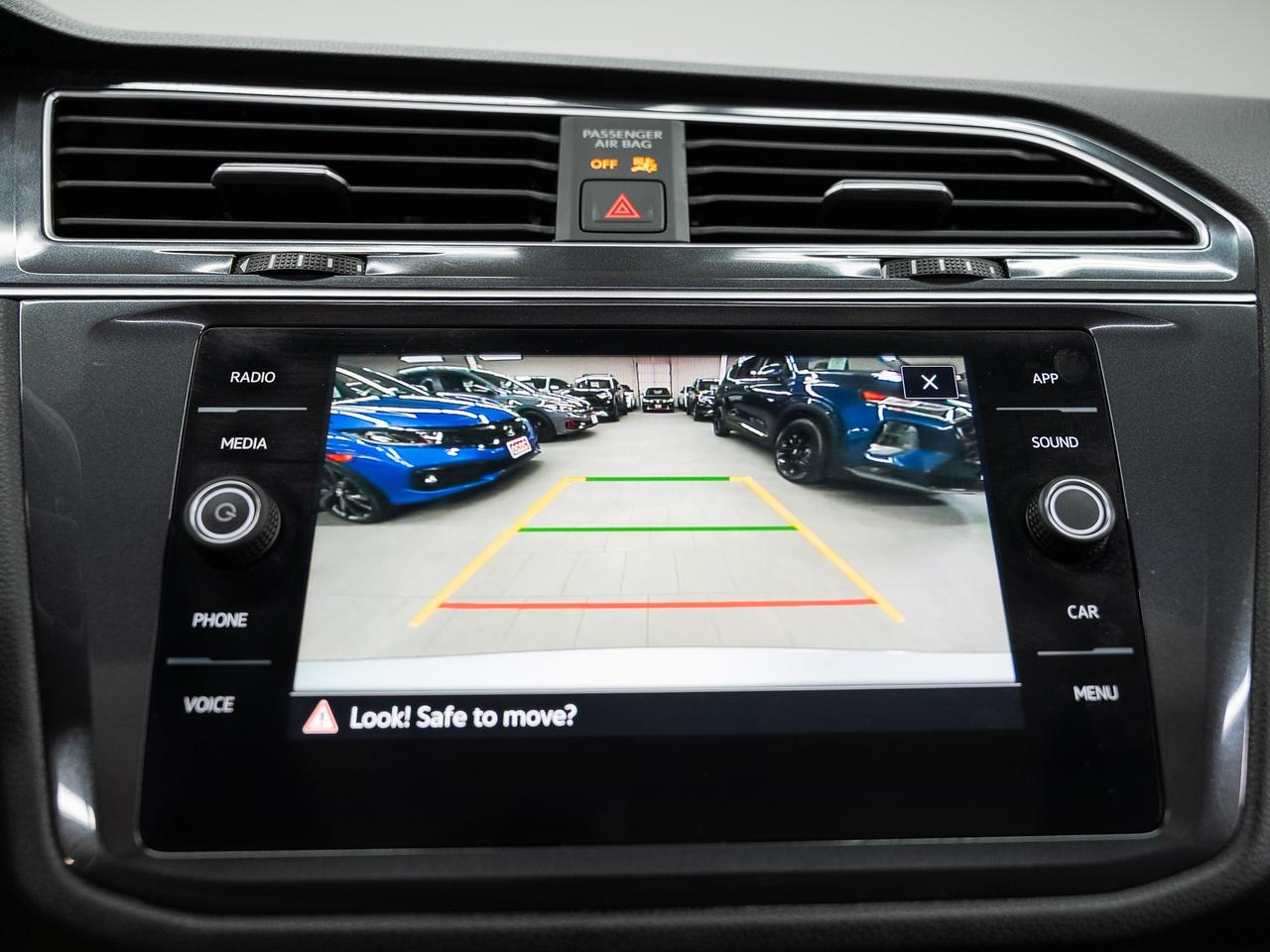 2024 Volkswagen Tiguan COMFORTLINE R-LINE AWD | BLK Edition | Pano roof