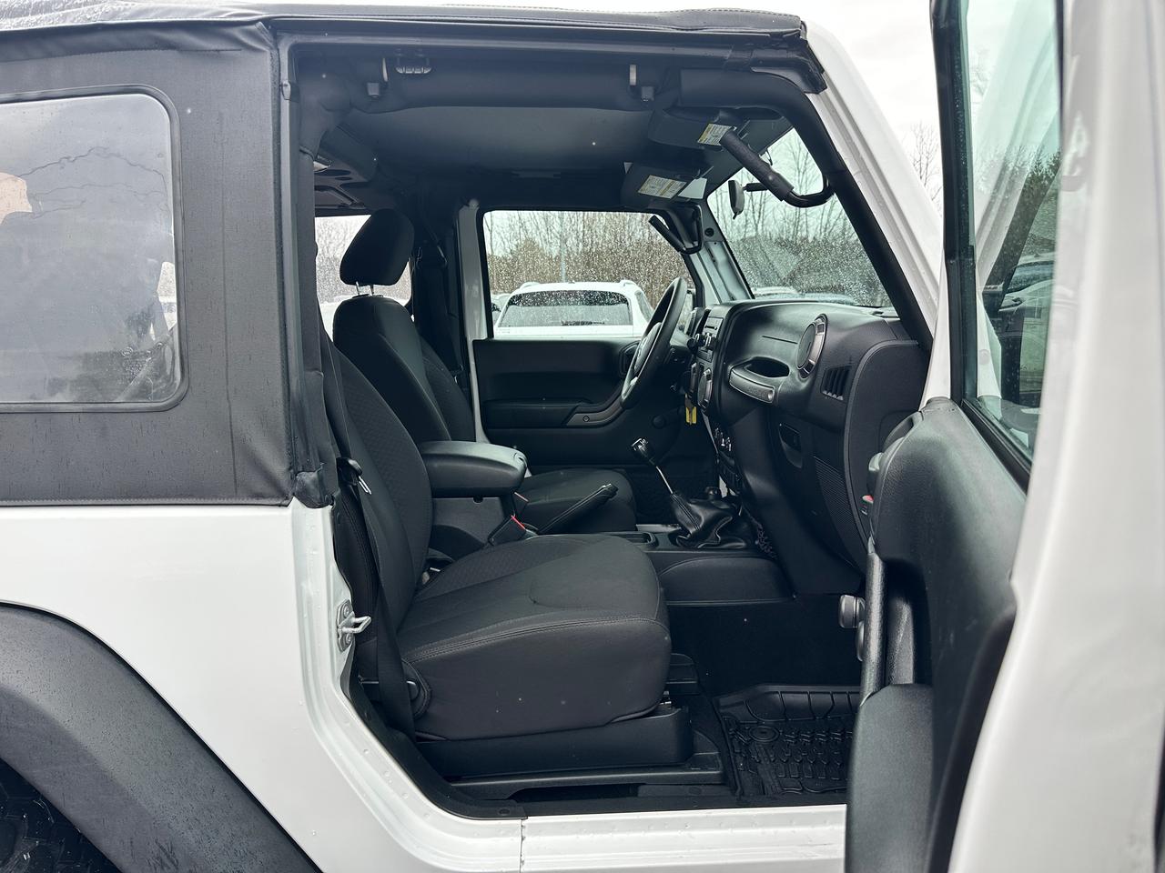 2018 Jeep Wrangler Sport4x4 2Door 3.6L 6-Speed Manual Soft-Top A/C FM Photo