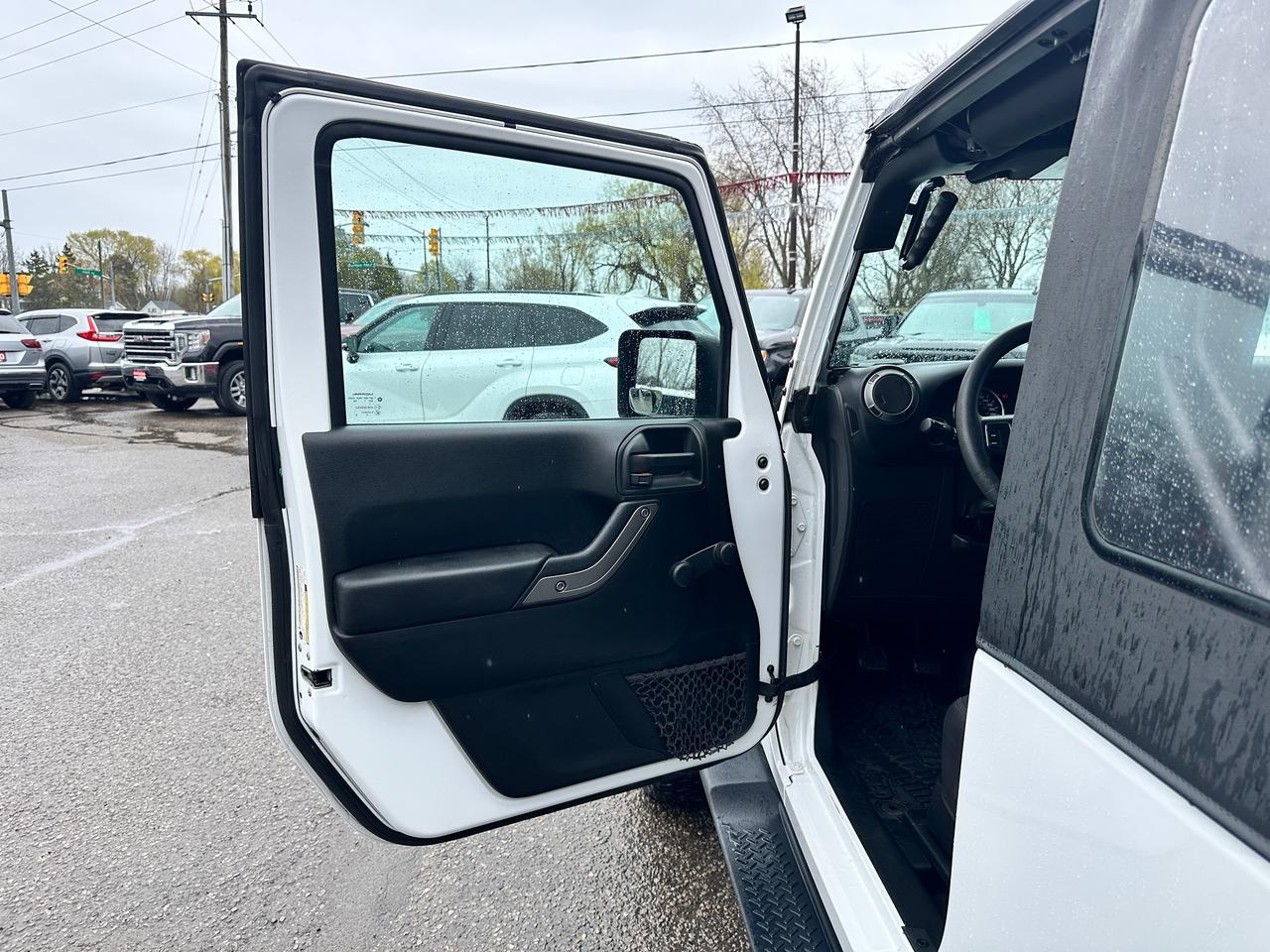 2018 Jeep Wrangler Sport4x4 2Door 3.6L 6-Speed Manual Soft-Top A/C FM Photo