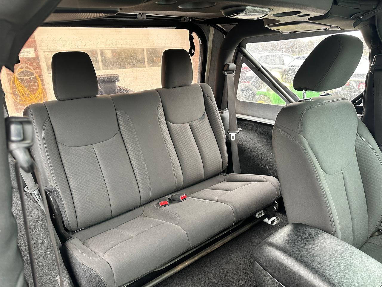 2018 Jeep Wrangler Sport4x4 2Door 3.6L 6-Speed Manual Soft-Top A/C FM Photo