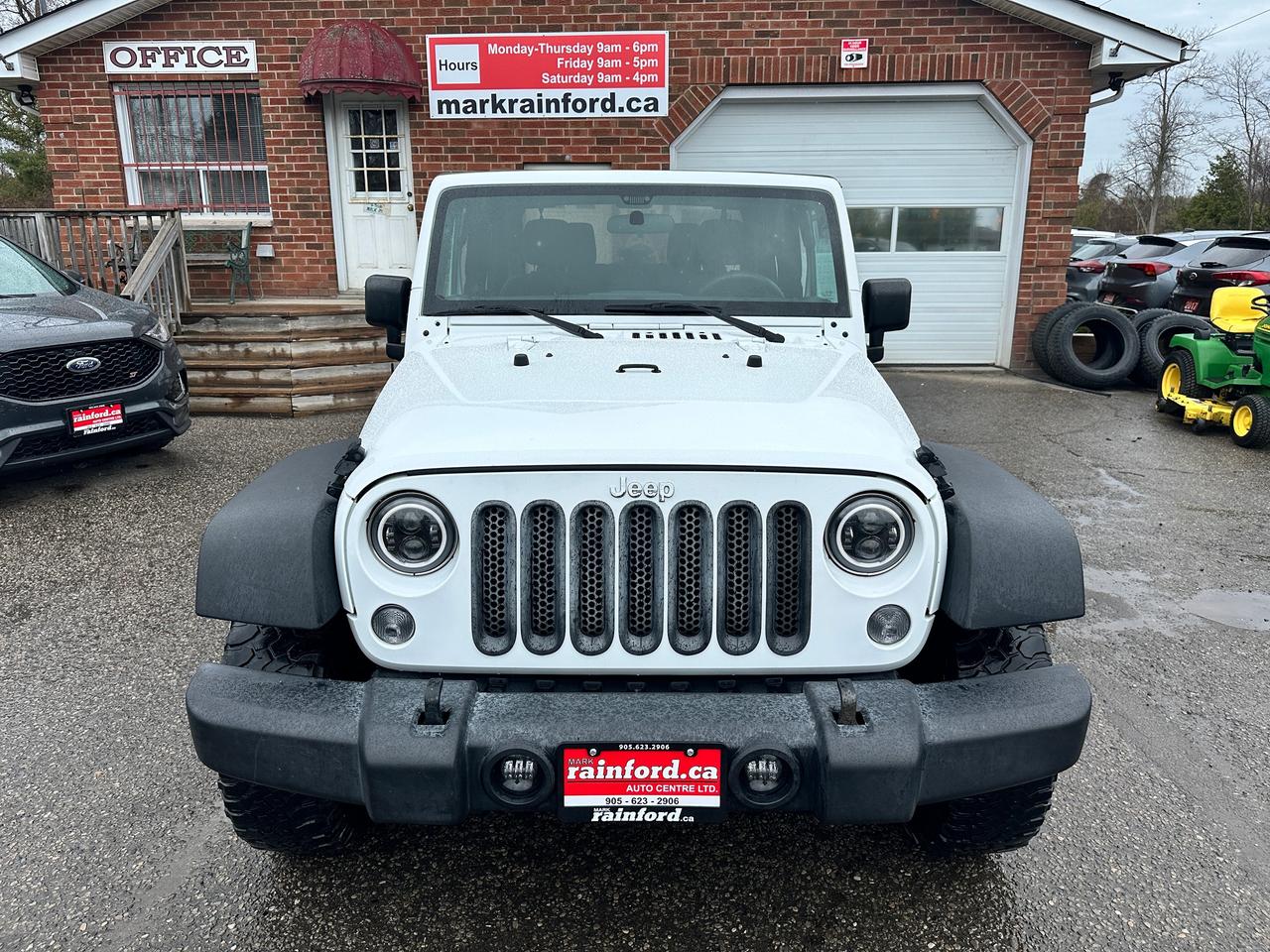 2018 Jeep Wrangler Sport4x4 2Door 3.6L 6-Speed Manual Soft-Top A/C FM Photo