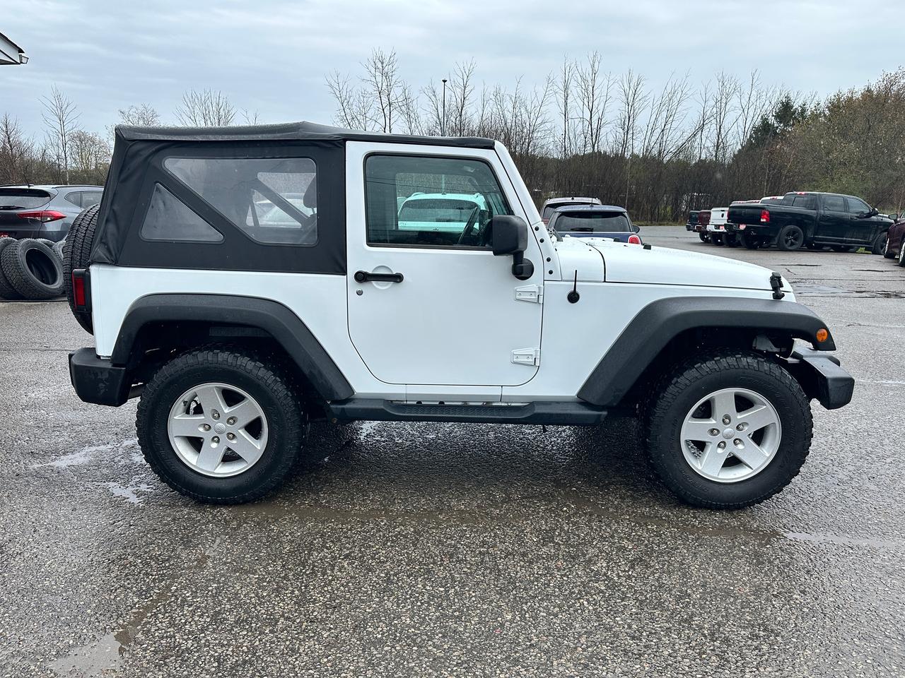 2018 Jeep Wrangler Sport4x4 2Door 3.6L 6-Speed Manual Soft-Top A/C FM Photo4