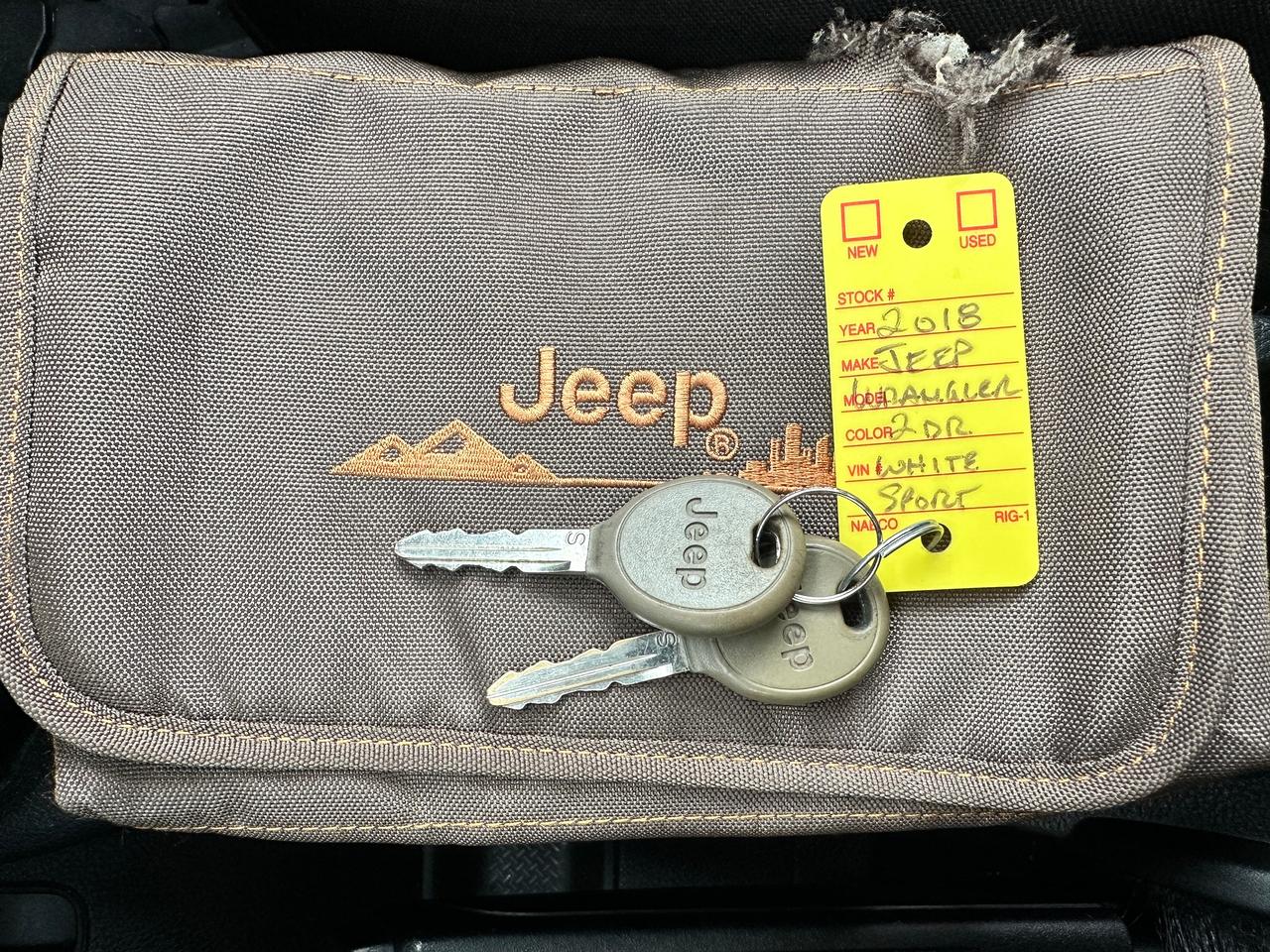 2018 Jeep Wrangler Sport4x4 2Door 3.6L 6-Speed Manual Soft-Top A/C FM Photo