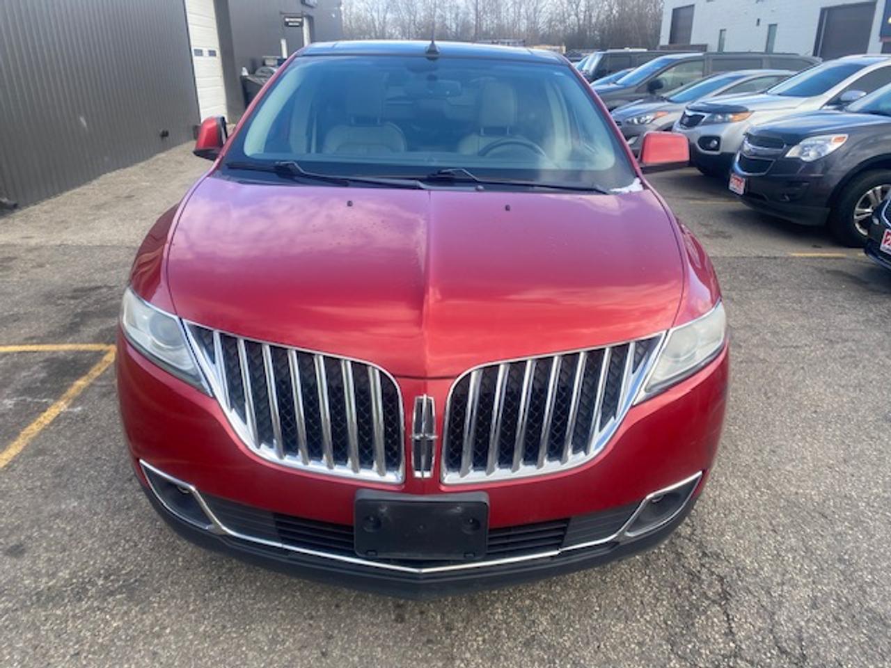 2011 Lincoln MKX AWD Photo3