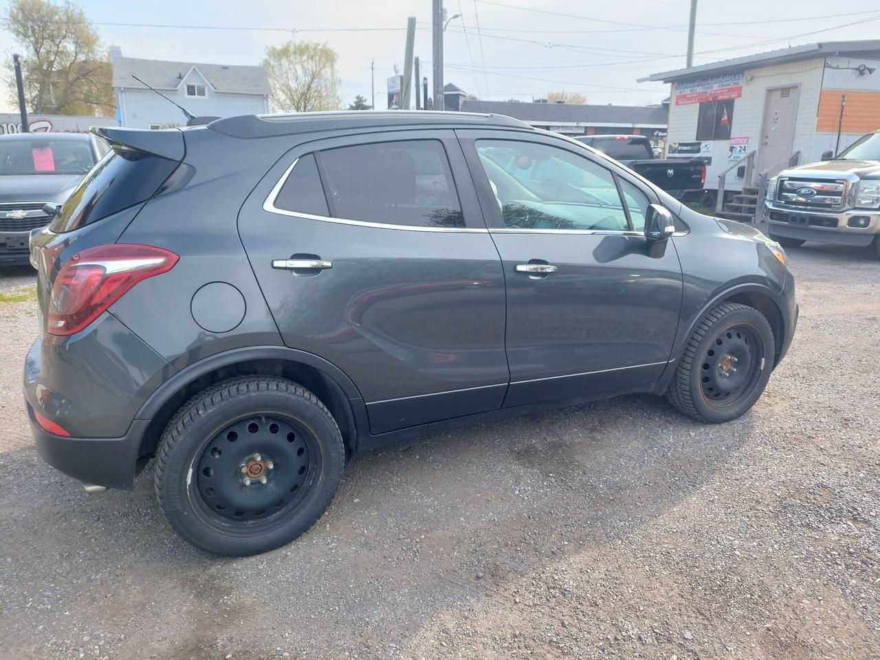 2018 Buick Encore AWD 4dr Sport Touring Photo4