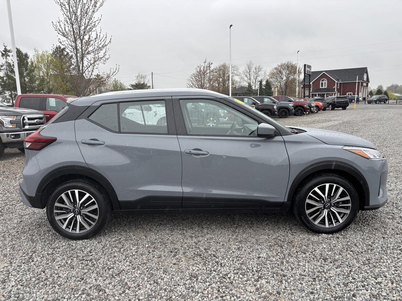 2024 Nissan Kicks SV ~1 Owner~ Accident free~Low KM~ Photo