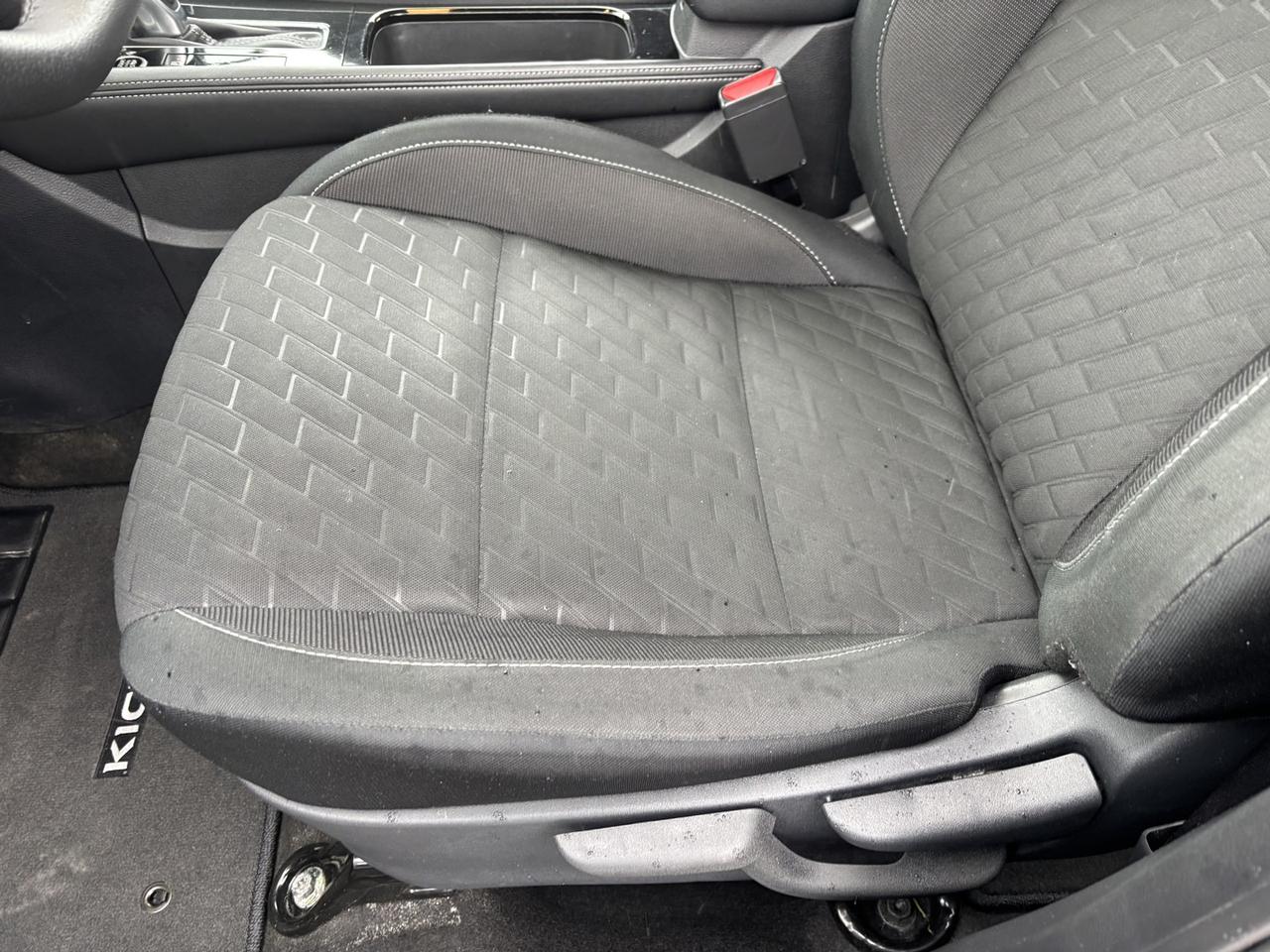 2024 Nissan Kicks SV ~1 Owner~ Accident free~Low KM~ Photo