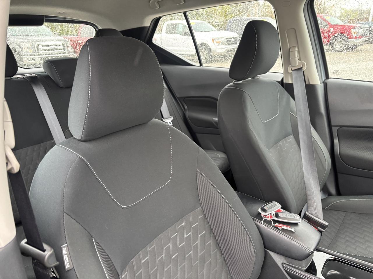2024 Nissan Kicks SV ~1 Owner~ Accident free~Low KM~ Photo