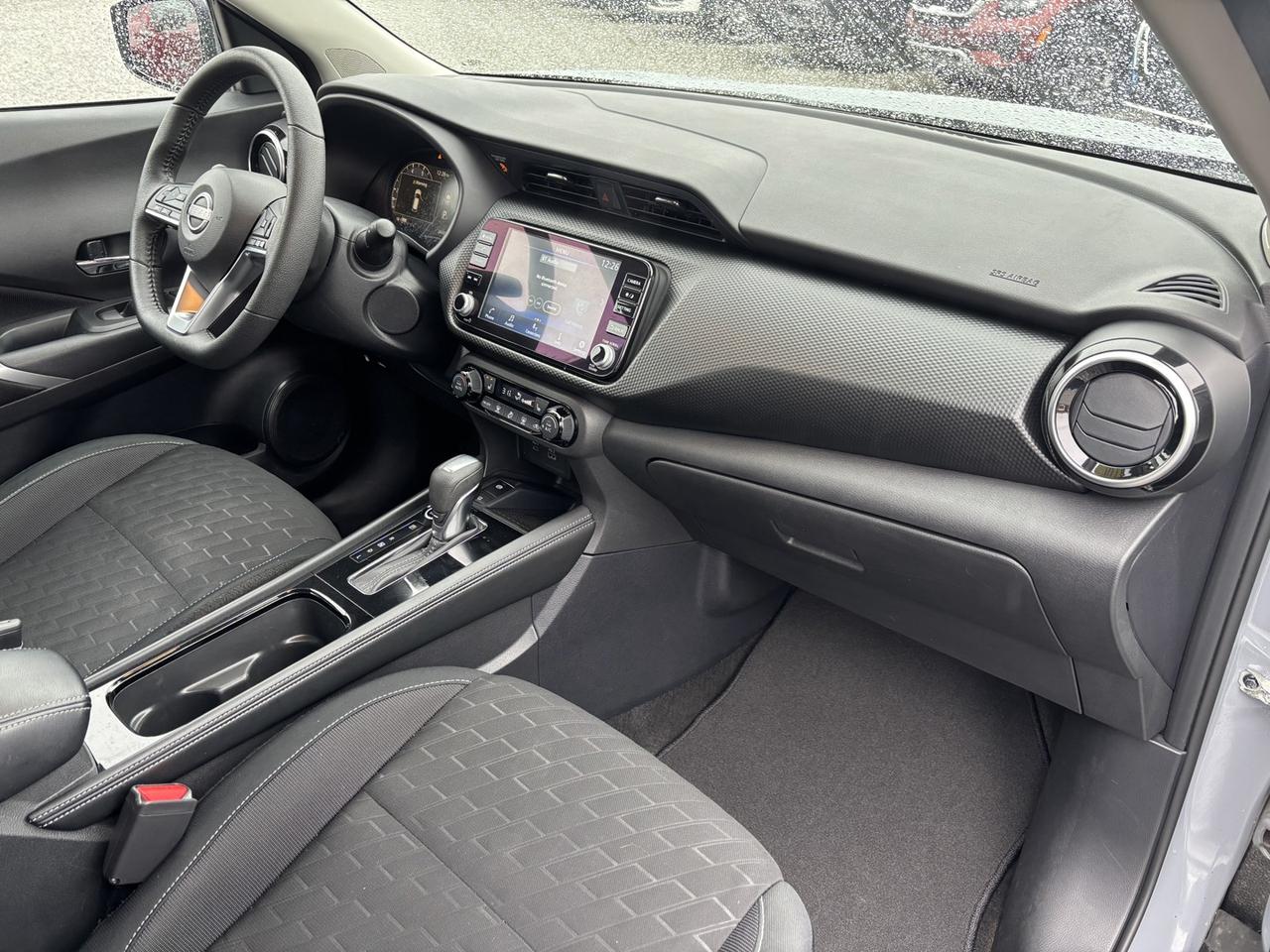 2024 Nissan Kicks SV ~1 Owner~ Accident free~Low KM~ Photo
