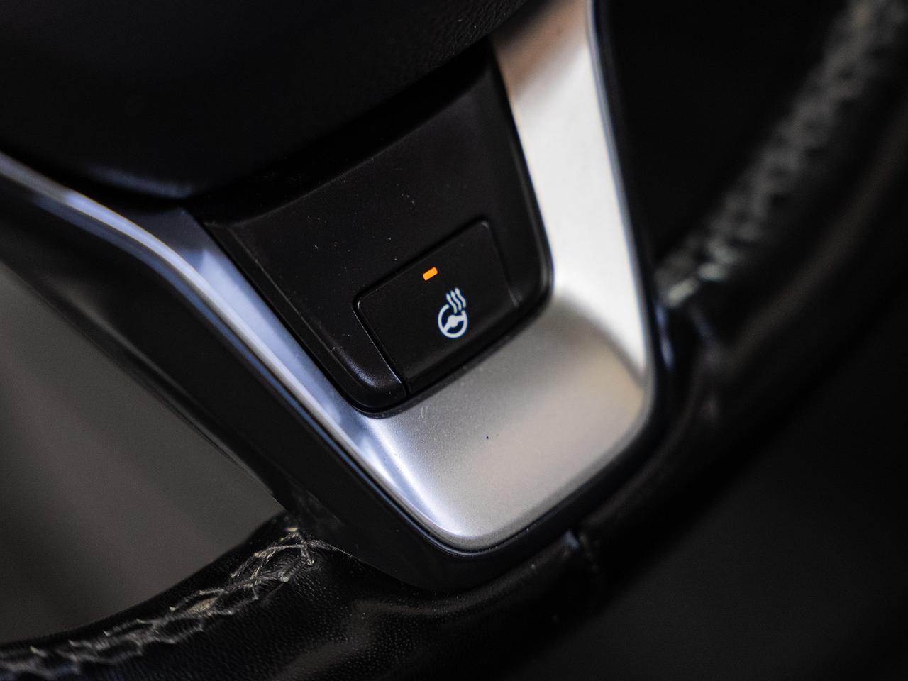 2022 Honda Accord EX-L | Leather | Sunroof | ACC | BSM | CarPlay
