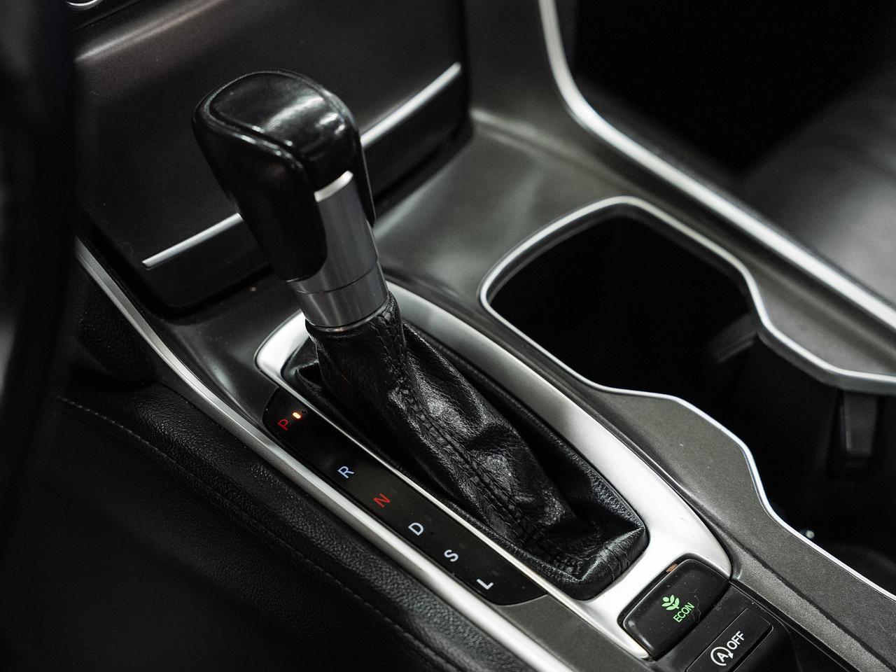 2022 Honda Accord EX-L | Leather | Sunroof | ACC | BSM | CarPlay Photo
