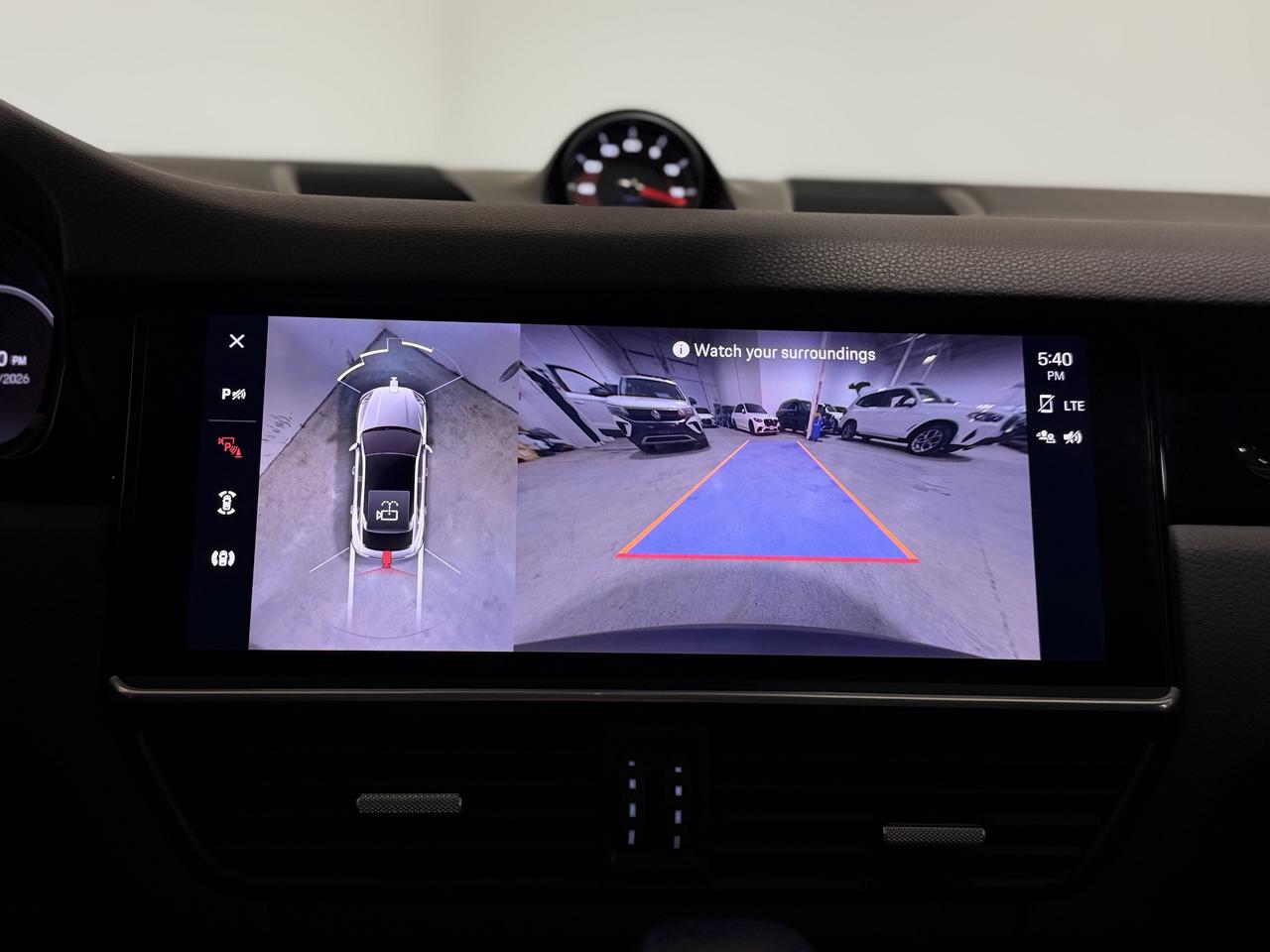 2022 Porsche Cayenne S Coupe AWD Photo