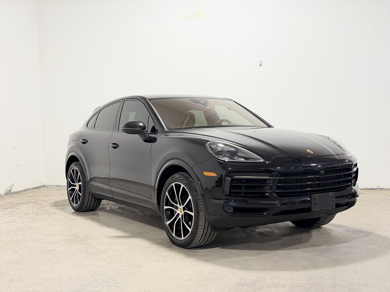2022 Porsche Cayenne S Coupe AWD Photo2