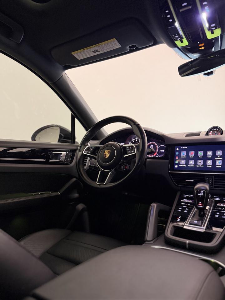 2022 Porsche Cayenne S Coupe AWD Photo