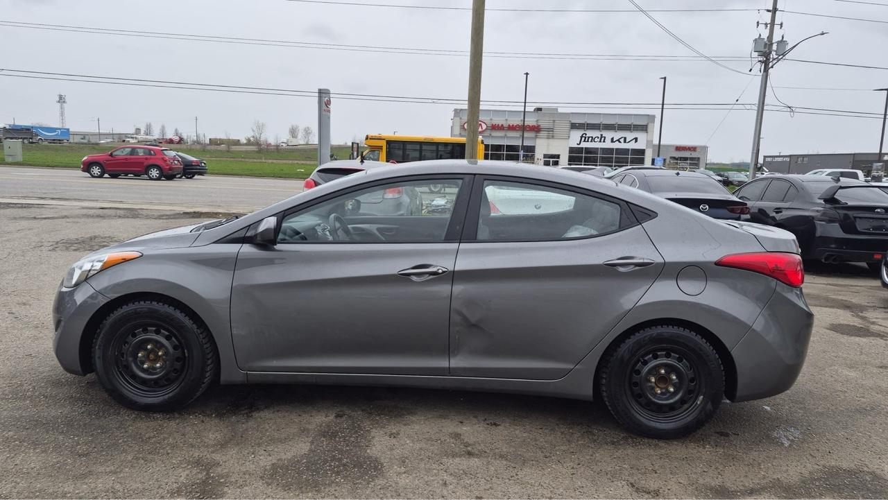 2013 Hyundai Elantra GL, AUTO, SEDAN, 4 CYL, GREAT ON FUEL, CERTIFIED Photo