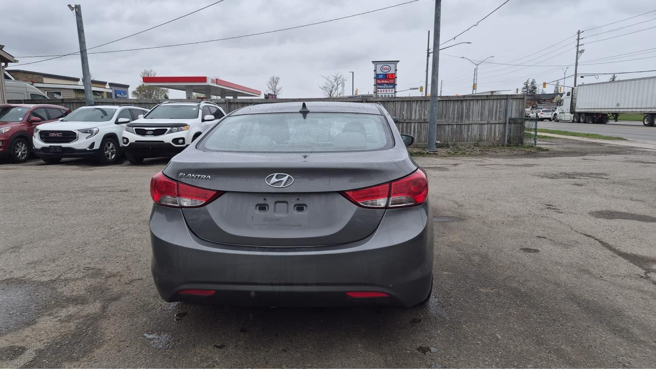 2013 Hyundai Elantra GL, AUTO, SEDAN, 4 CYL, GREAT ON FUEL, CERTIFIED Photo