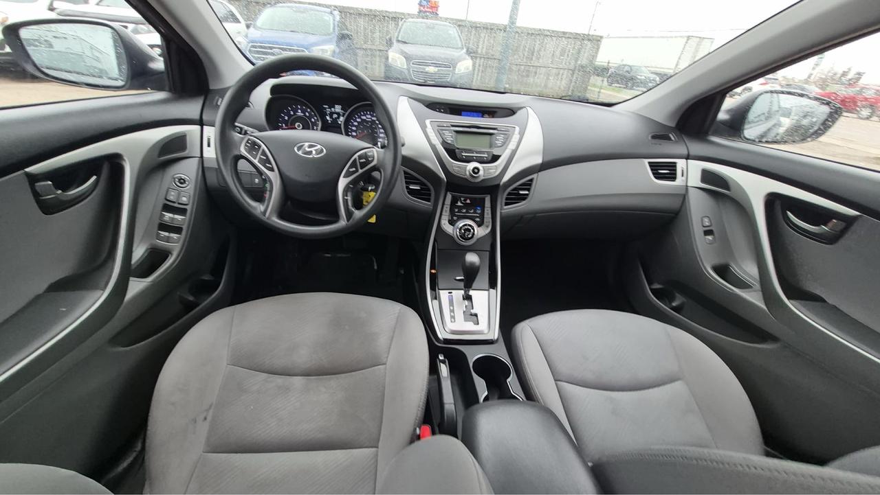 2013 Hyundai Elantra GL, AUTO, SEDAN, 4 CYL, GREAT ON FUEL, CERTIFIED Photo