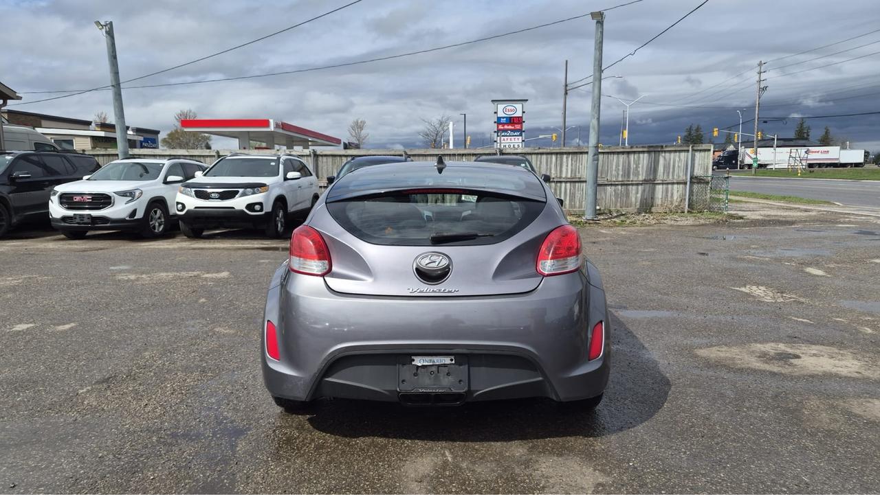 2016 Hyundai Veloster AUTO, 1.6L 4CYL, GREAT ON FUEL, CERTIFIED Photo