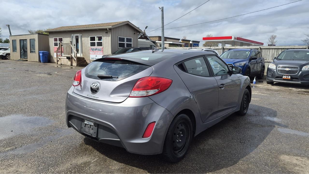 2016 Hyundai Veloster AUTO, 1.6L 4CYL, GREAT ON FUEL, CERTIFIED Photo