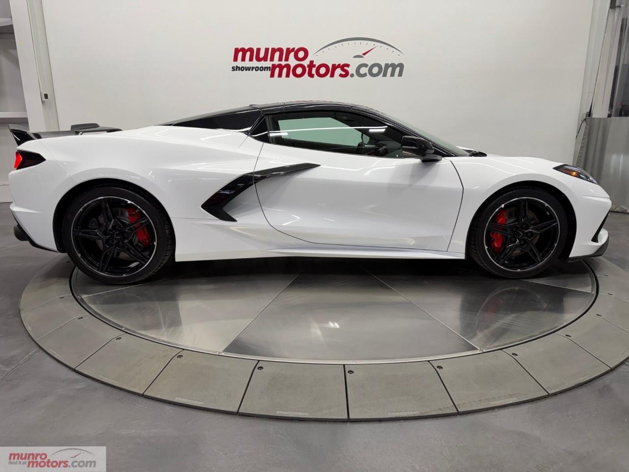 2024 Chevrolet Corvette Stingray Convertible 2LT Photo