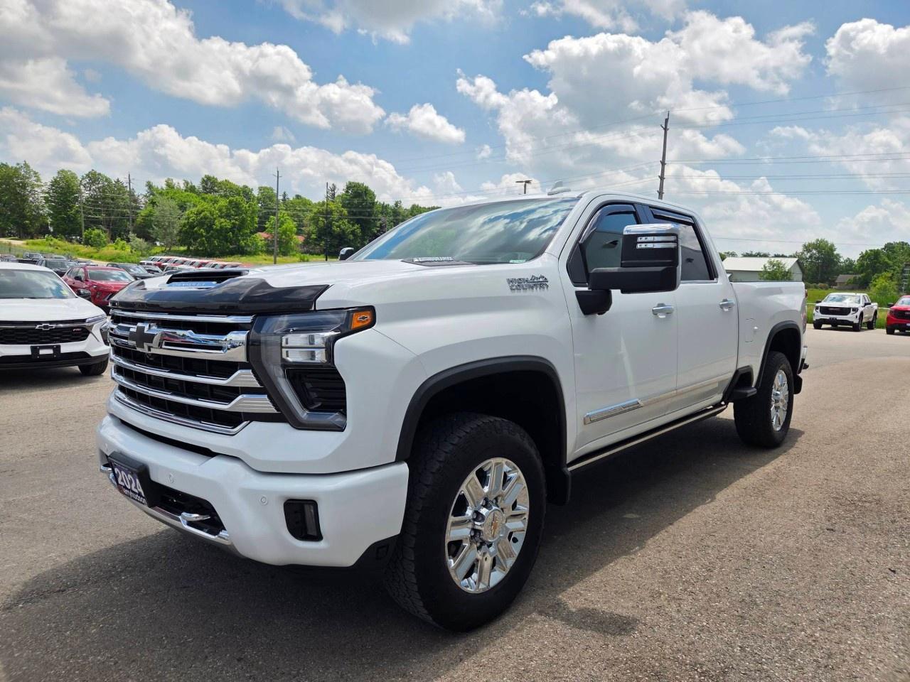 2024 Chevrolet Silverado 2500 HD 4WD Crew Cab Standard Box High Country Photo3