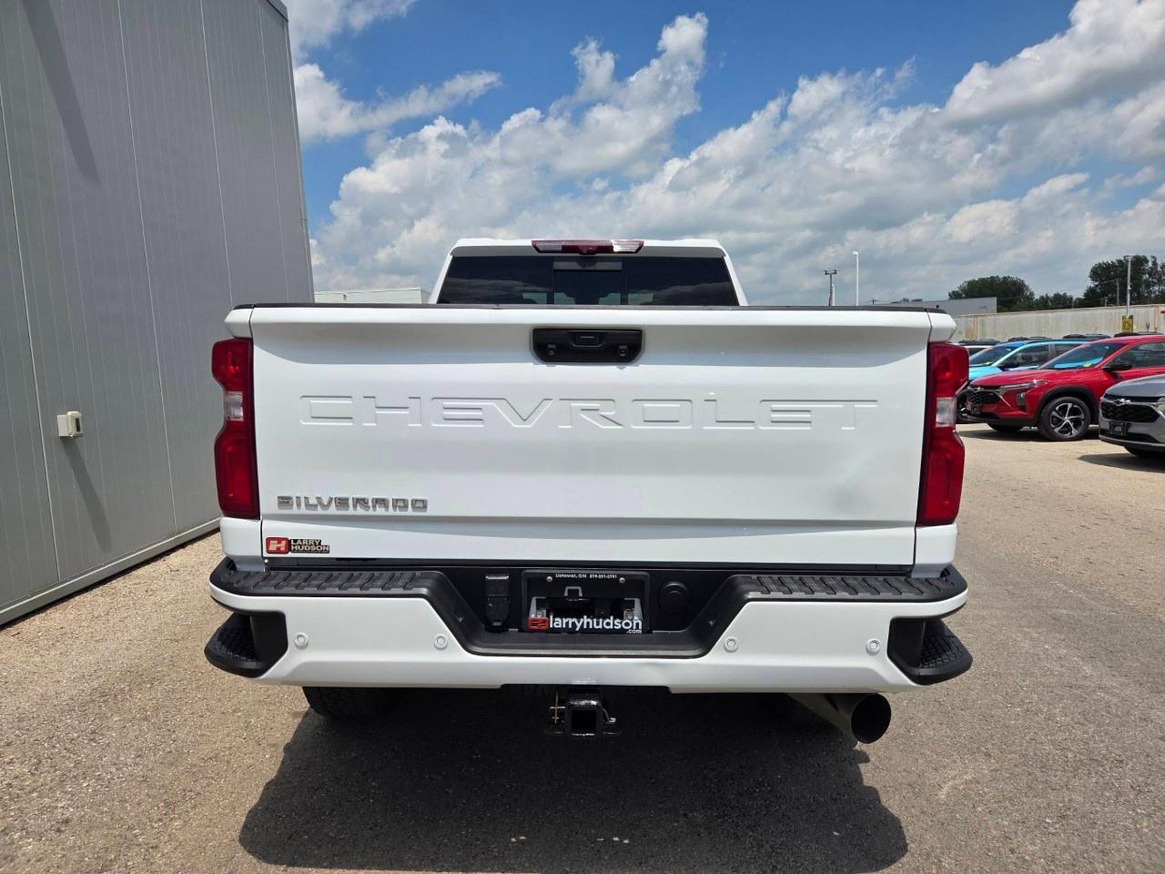2024 Chevrolet Silverado 2500 HD 4WD Crew Cab Standard Box High Country Photo