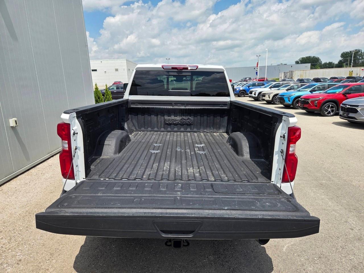 2024 Chevrolet Silverado 2500 HD 4WD Crew Cab Standard Box High Country Photo