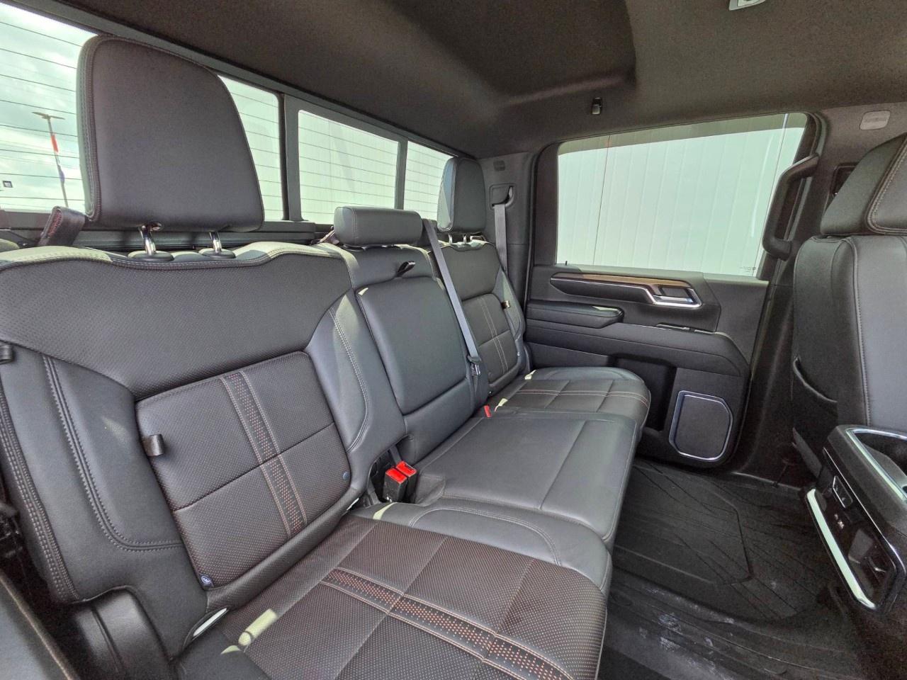 2024 Chevrolet Silverado 2500 HD 4WD Crew Cab Standard Box High Country Photo