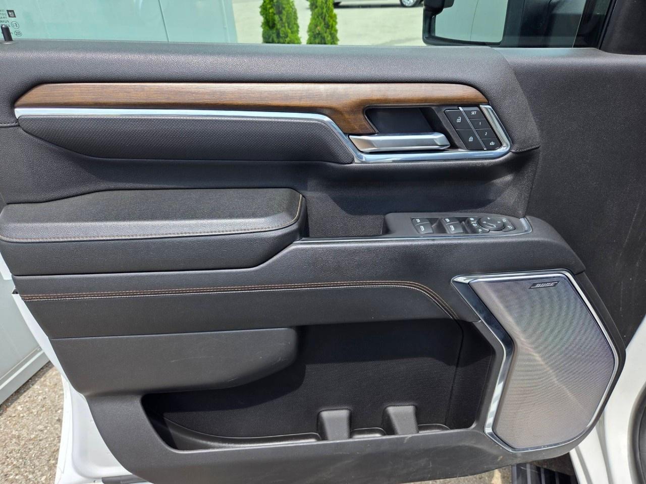 2024 Chevrolet Silverado 2500 HD 4WD Crew Cab Standard Box High Country Photo