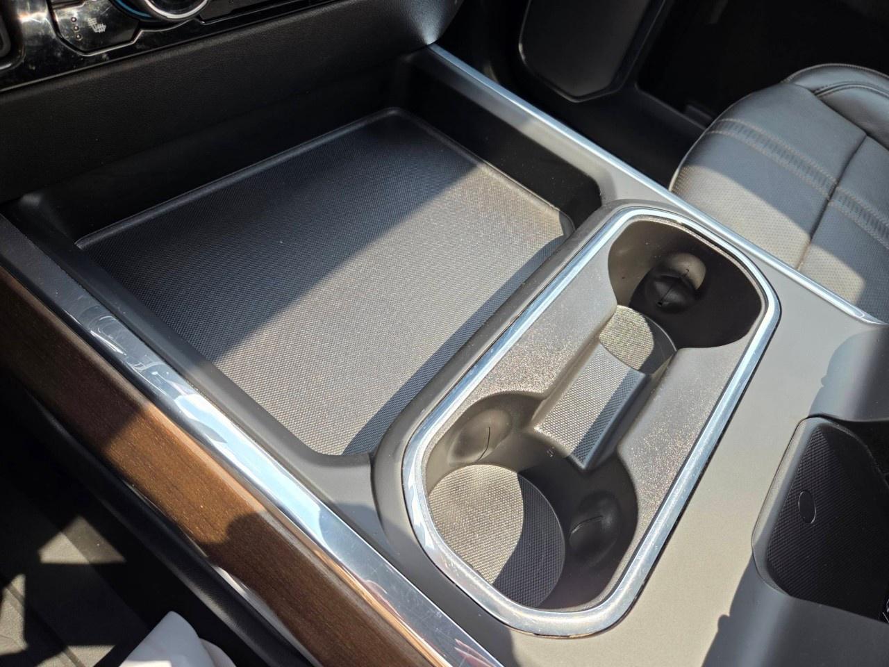 2024 Chevrolet Silverado 2500 HD 4WD Crew Cab Standard Box High Country Photo