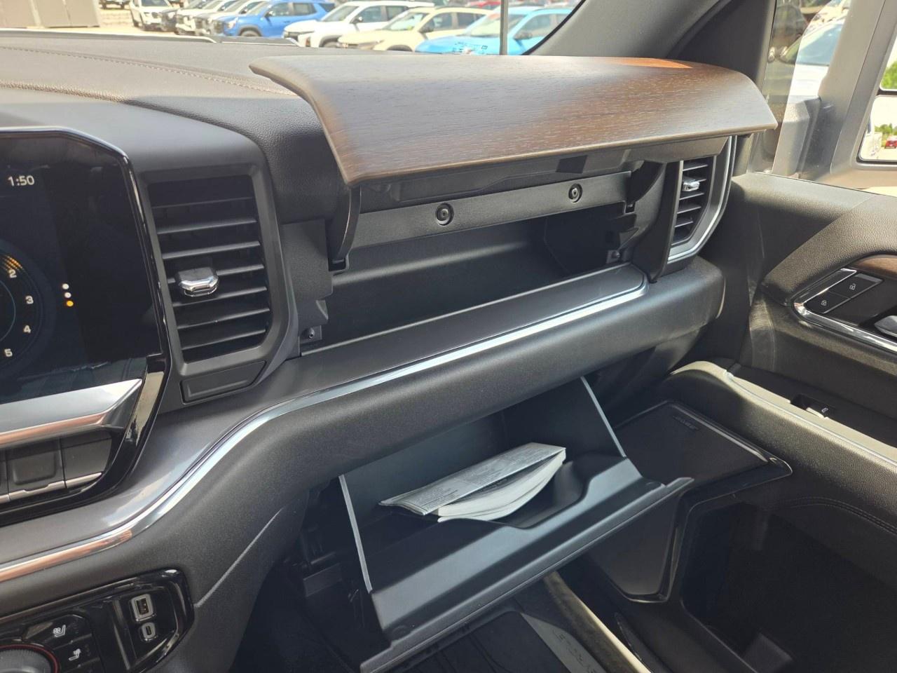 2024 Chevrolet Silverado 2500 HD 4WD Crew Cab Standard Box High Country Photo