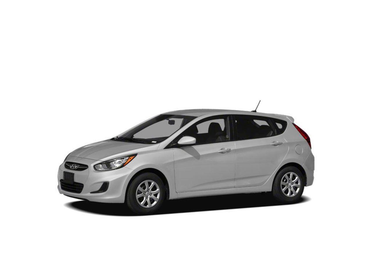 2012 Hyundai Accent L Photo