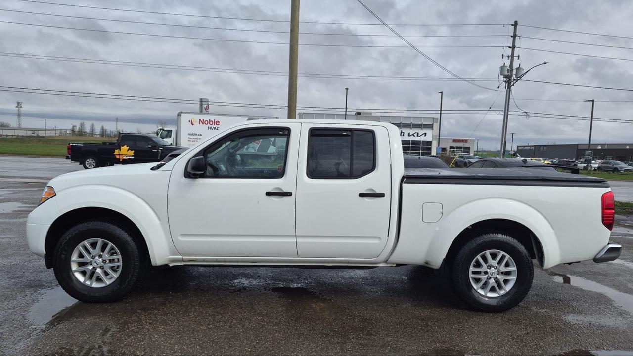 2016 Nissan Frontier SV, 4X4, V6, CREW CAB, TONNEAU COVER, CERTIFIED Photo