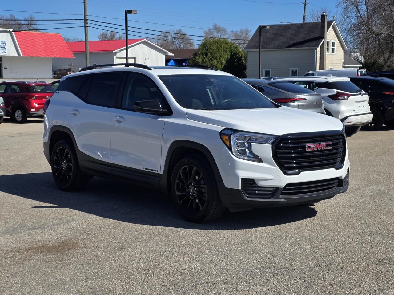 2024 GMC Terrain SLE AWD Photo2