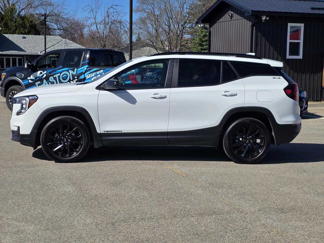 2024 GMC Terrain SLE AWD Photo