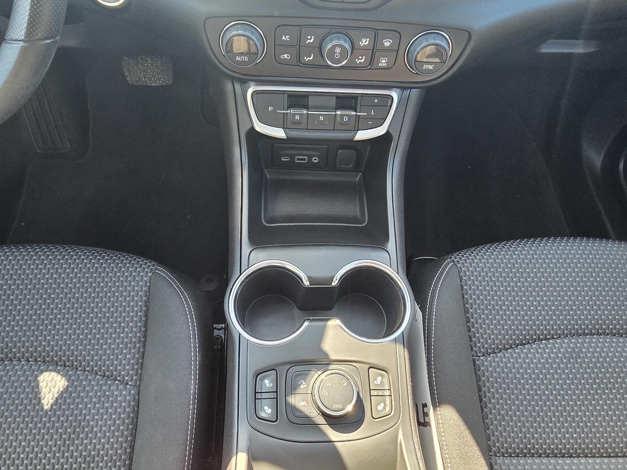 2024 GMC Terrain SLE AWD Photo