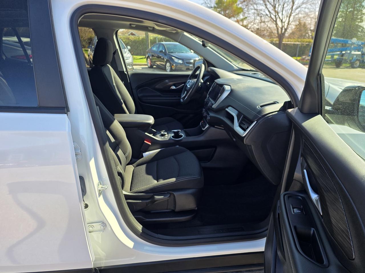 2024 GMC Terrain SLE AWD Photo