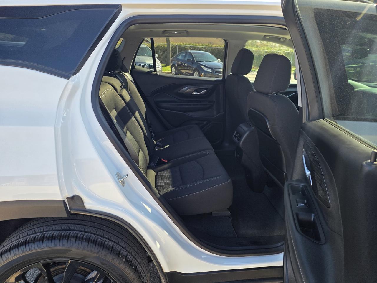 2024 GMC Terrain SLE AWD Photo