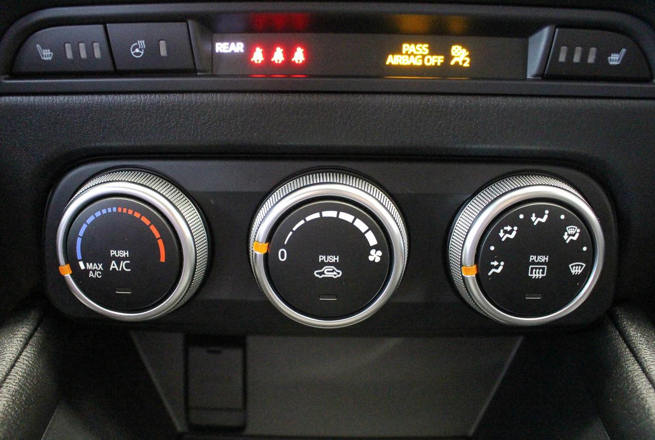 2023 Mazda CX-5 GS HEATED SEATS/STEERING WHEEL - APPLE CARPLAY AND ANDROID AUTO - CLEAN CARFAX! Photo