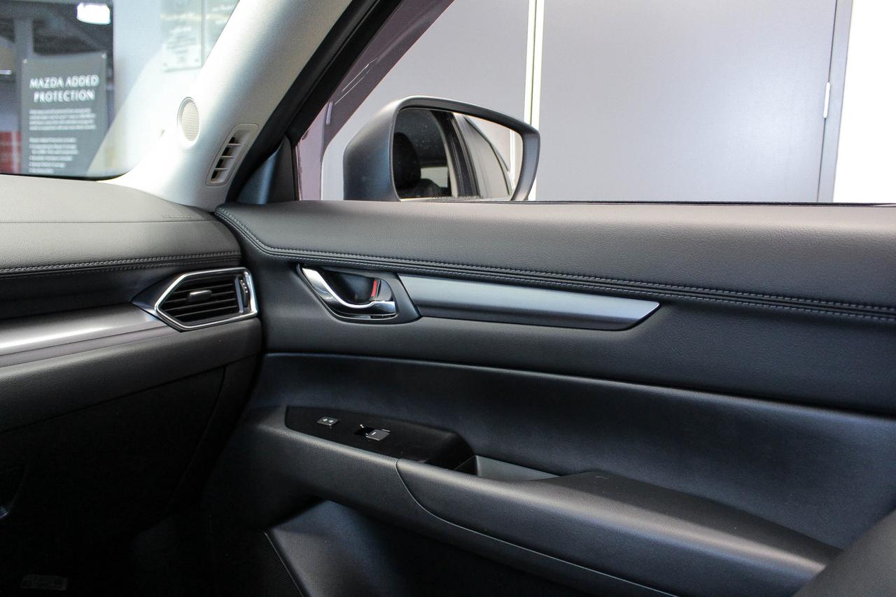 2023 Mazda CX-5 GS HEATED SEATS/STEERING WHEEL - APPLE CARPLAY AND ANDROID AUTO - CLEAN CARFAX! Photo