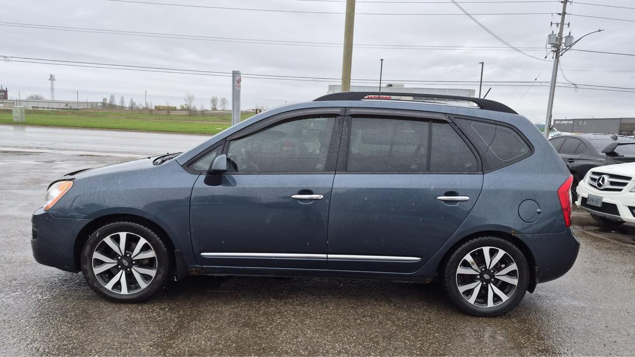 2010 Kia Rondo EX, 7 PASSENGER, V6, LEATHER, 195KMS, AS-IS Photo