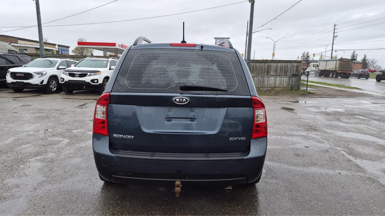 2010 Kia Rondo EX, 7 PASSENGER, V6, LEATHER, 195KMS, AS-IS Photo