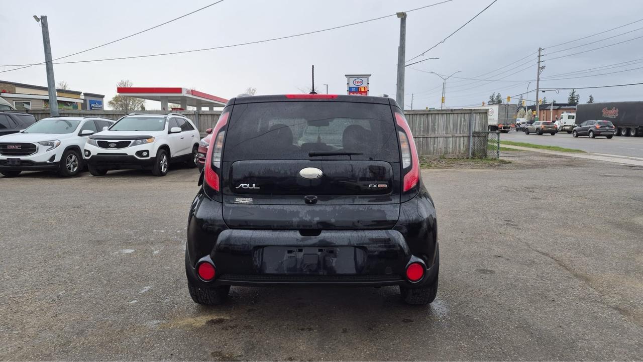 2014 Kia Soul EX Photo3