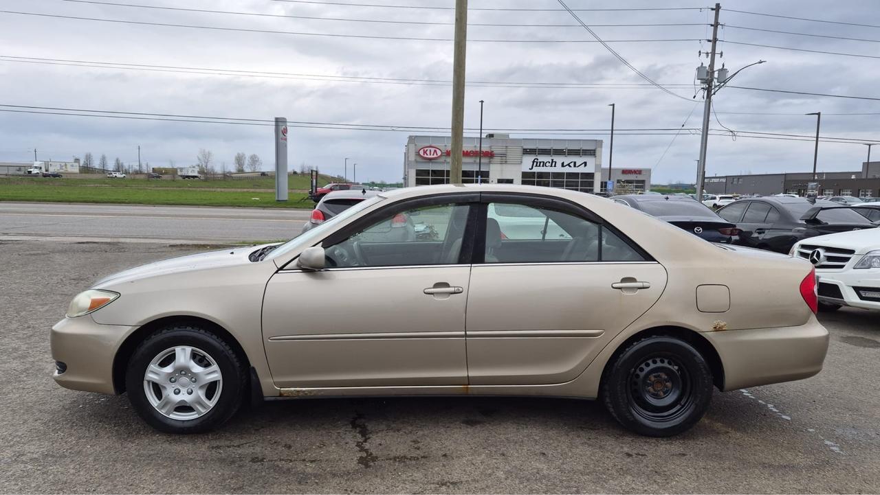 2003 Toyota Camry LE Photo