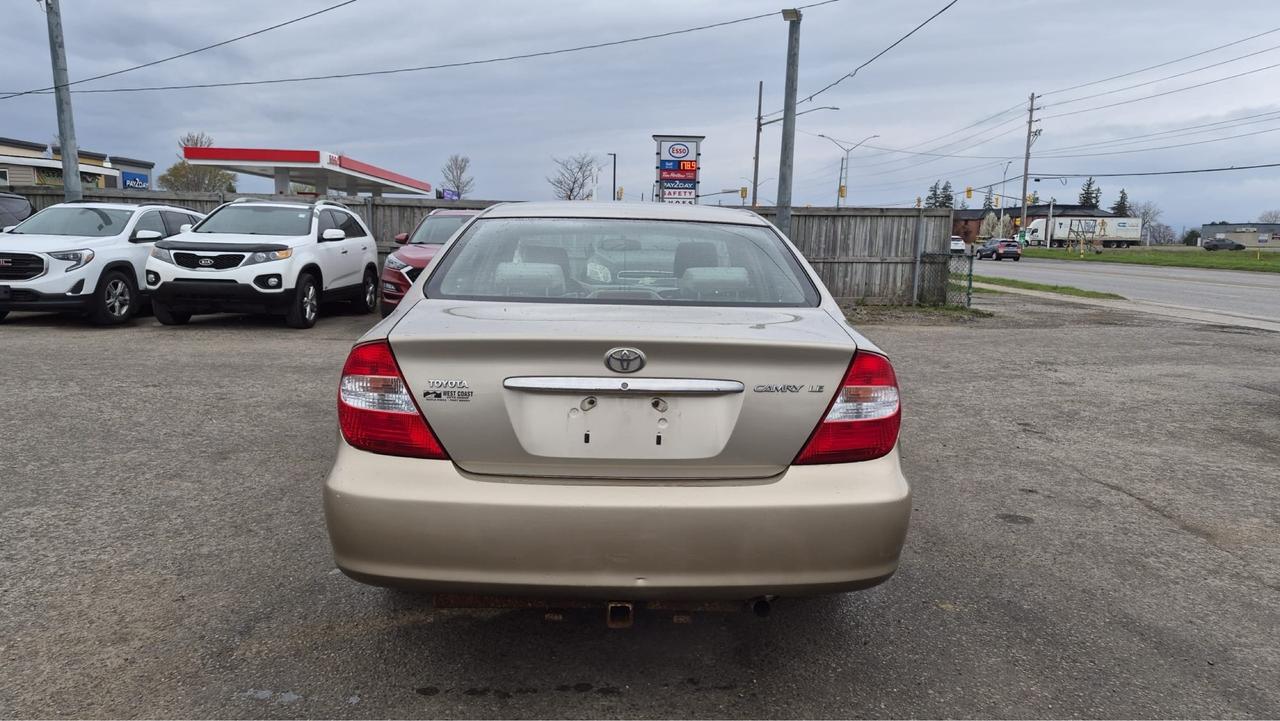 2003 Toyota Camry LE Photo3