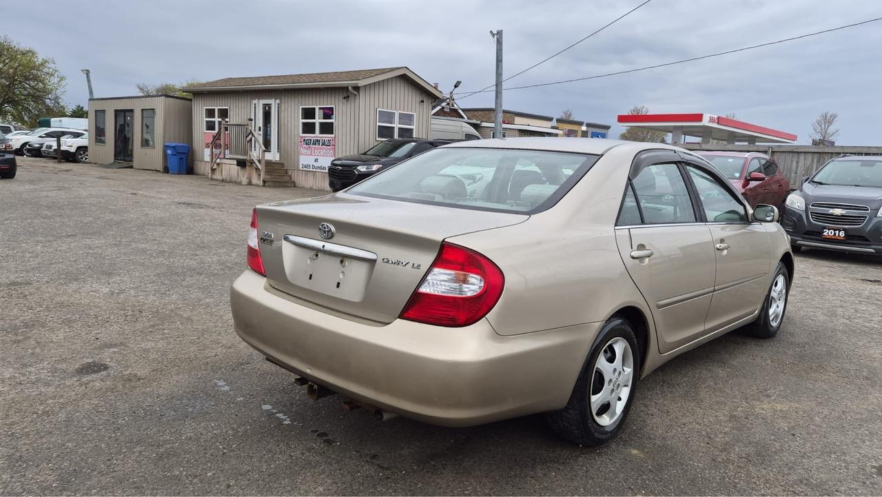 2003 Toyota Camry LE Photo