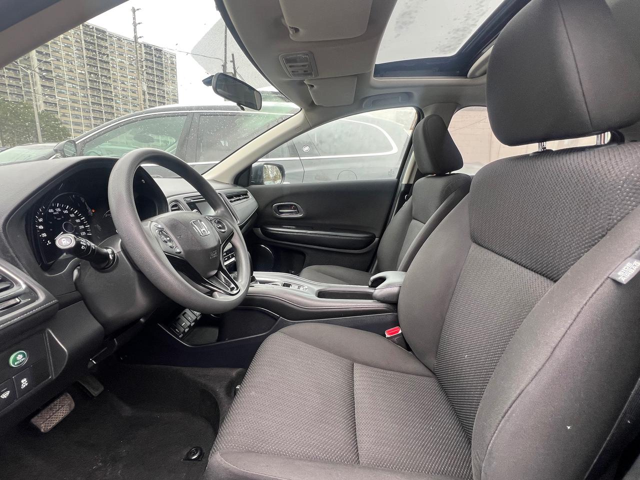 2017 Honda HR-V LANEWATCH ASSIST-BACK CAM-SUNROOF, HEAT.SEATS Photo