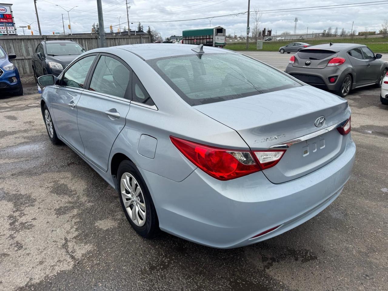 2011 Hyundai Sonata GL, SEDAN, AUTO, 4 CYL, WARRANTY, CERTIFIED Photo